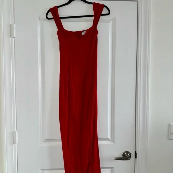 Oh Polly Dolcezza Striking Red Midaxi Dress - Picture 9 of 9